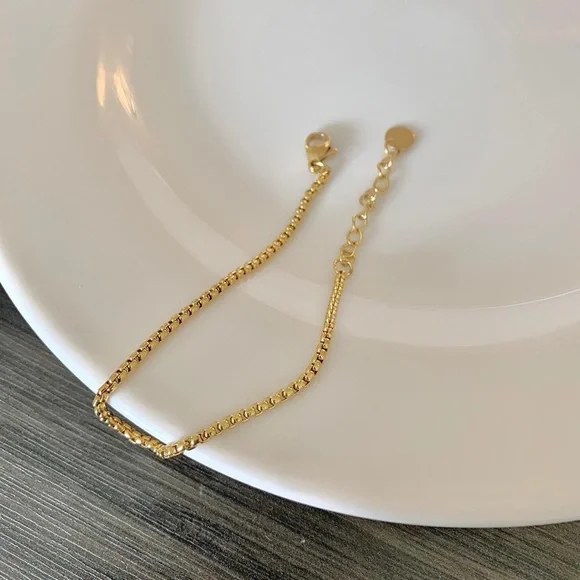 18k gold box chain bracelet, chain bracelet, stacking bracelet - Picture 3 of 3